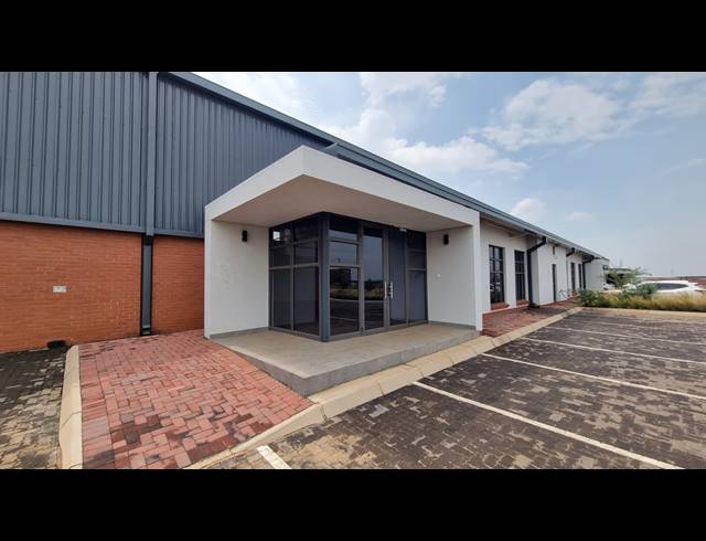 1,773M² WAREHOUSE TO LET IN GLEN MARAIS
